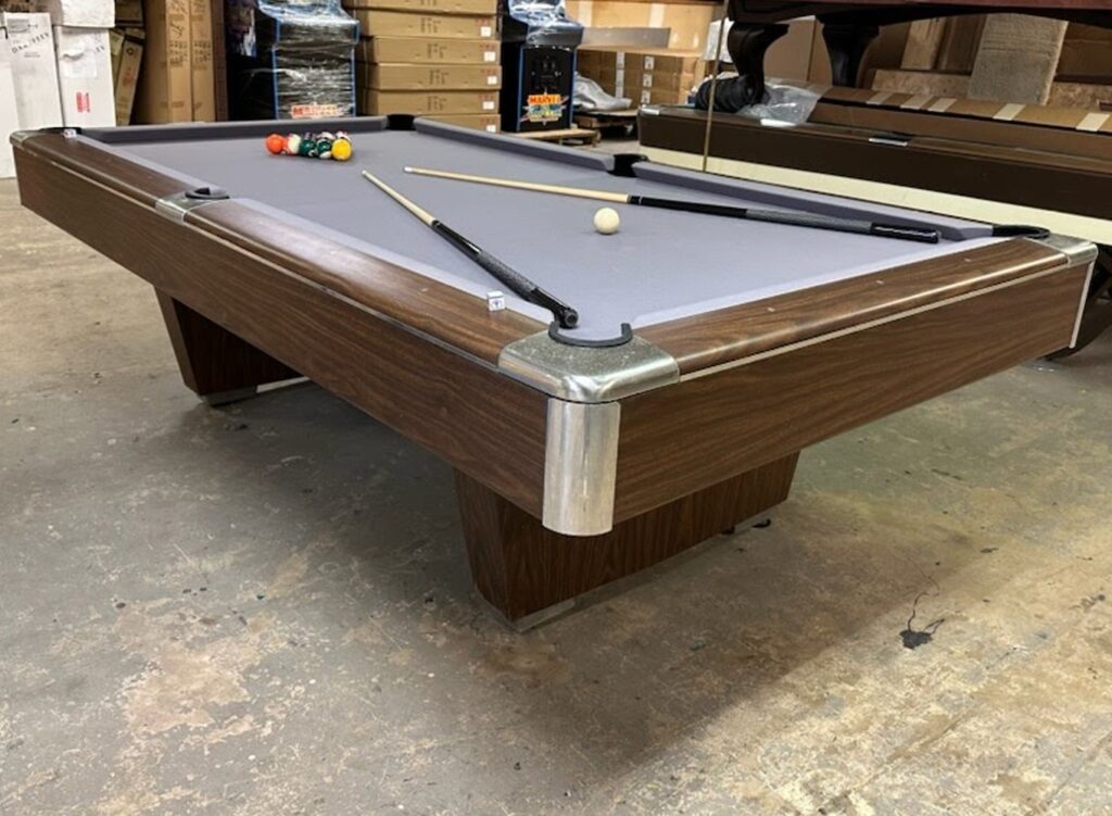 Gandy Big G Pro 8ft Pool Table
